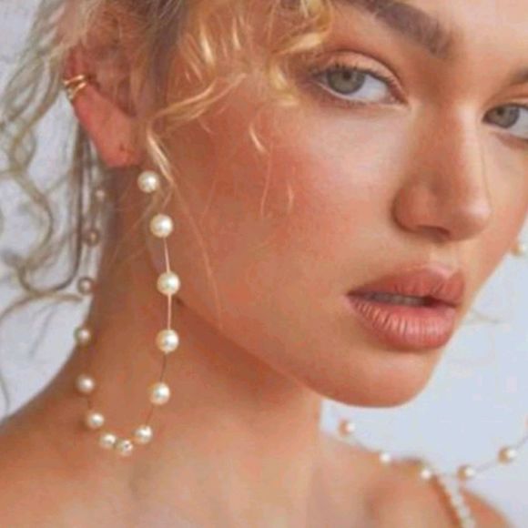 New Pearl Gold Hoop Earrings - Picture 1 of 2